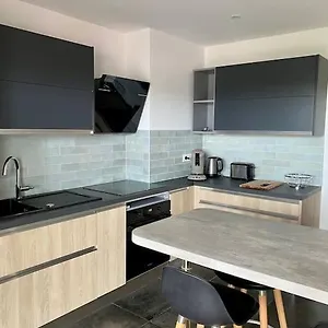  Apartamento T3 - Centre - 75m2 - 2 Sdb - Parking - Calme